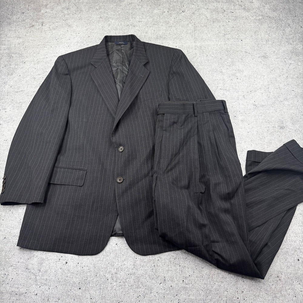 Brooks Brothers Charcoal Gray Pinstripe 2Button Pleated Wool 2 Piece 43S 36x27.5